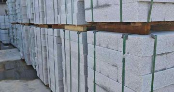 陕西芝麻白路牙石，路侧石