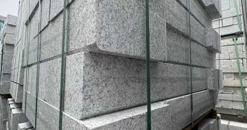 陕西芝麻白路牙石 马路牙子