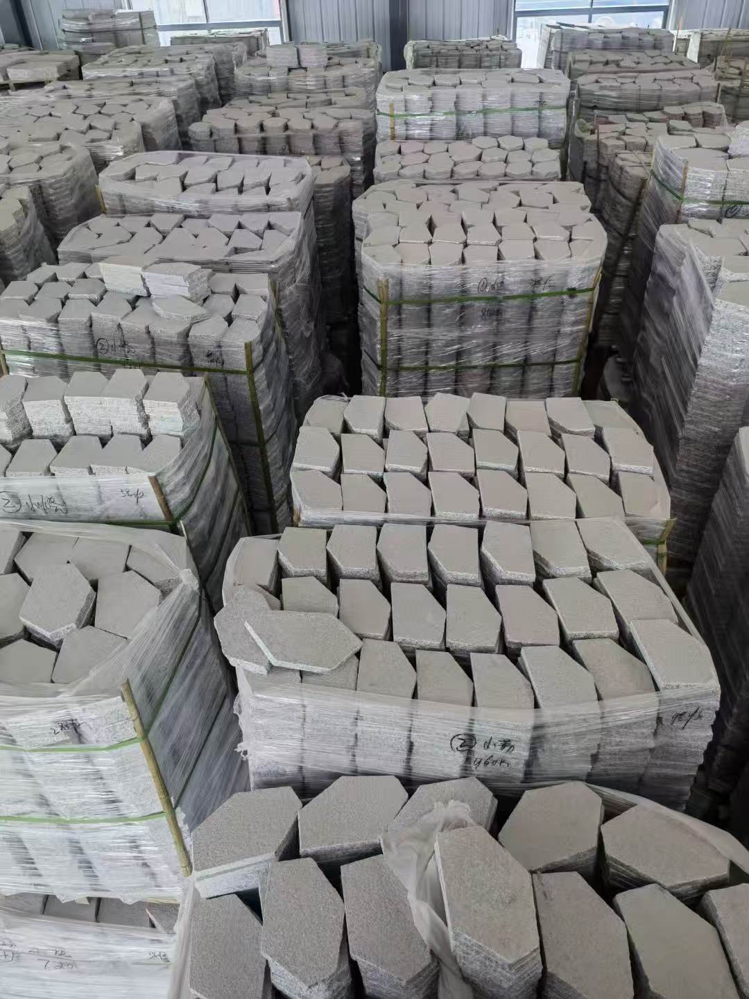 陕西芝麻白石材冰裂纹，碎拼。