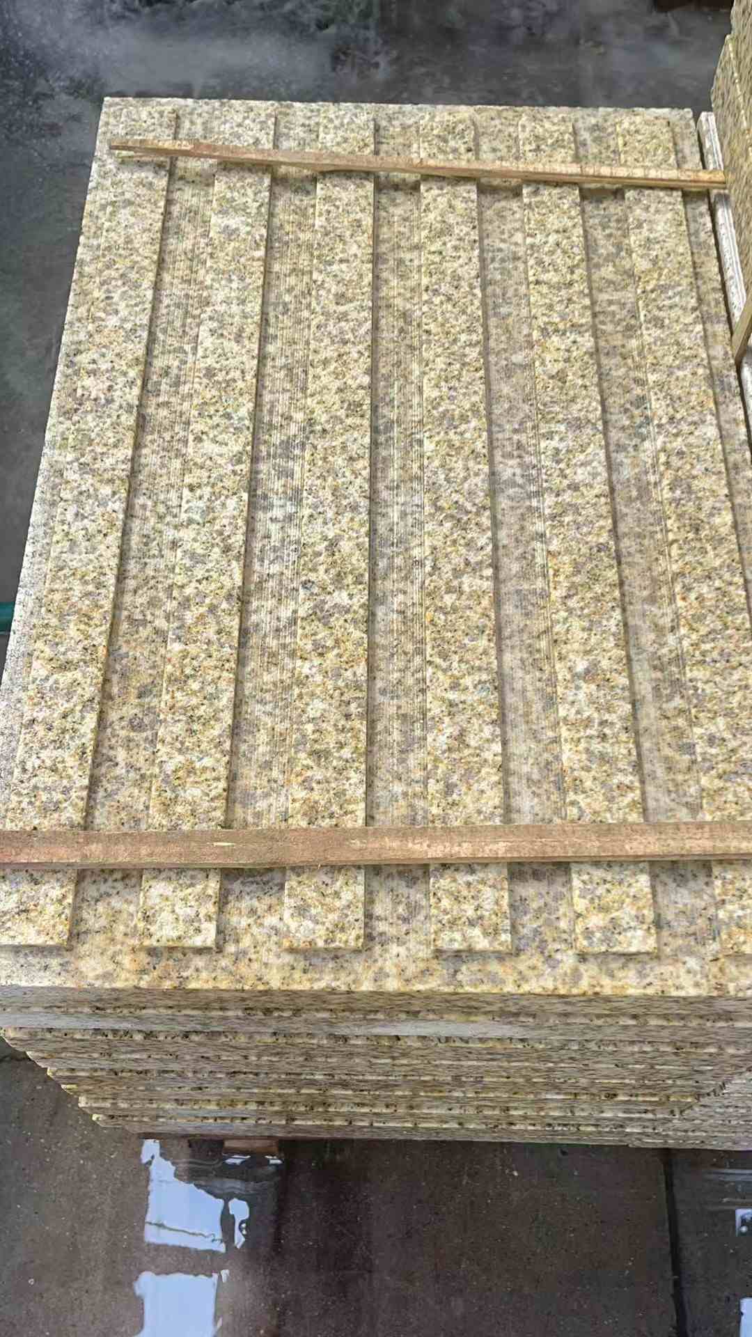 陕西黄金麻盲道 石材盲道