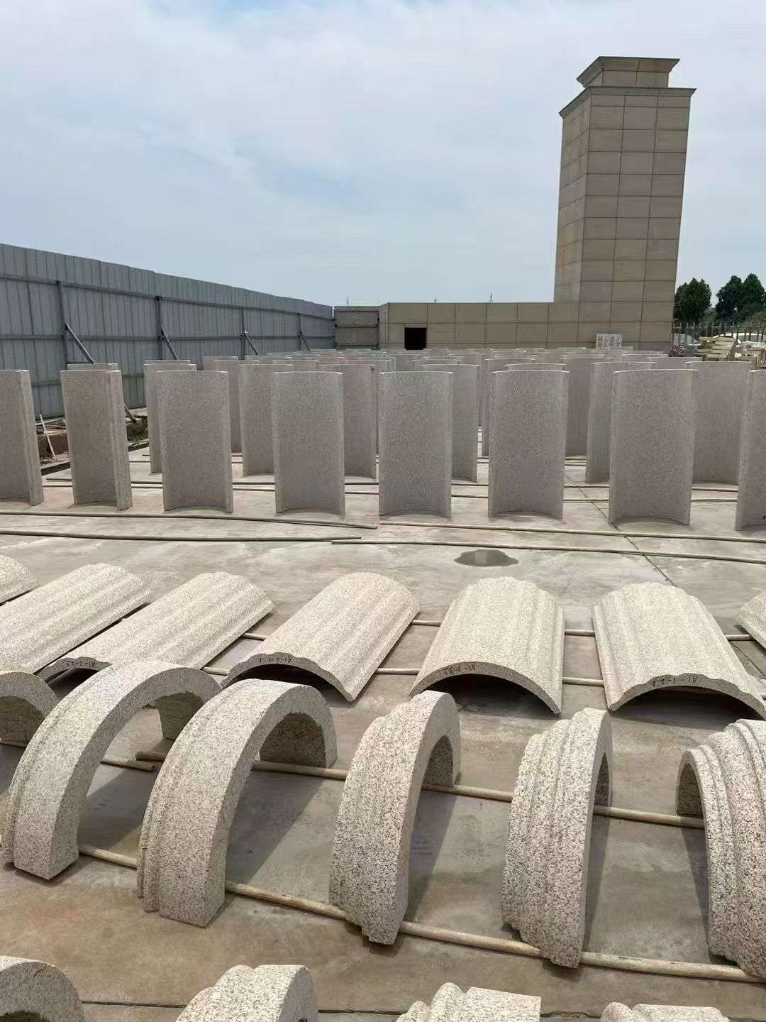 陕西黄金麻别墅柱皮 异形 线条定制
